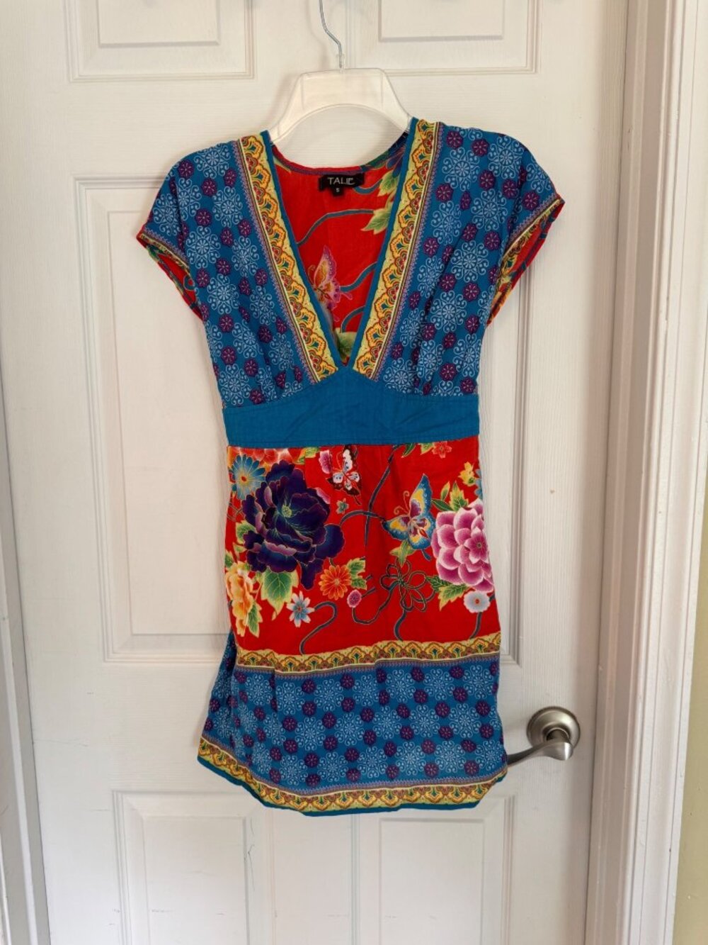 Talie Asian Floral V-Neck Short Sleeve Boho Mini Dress Size Small